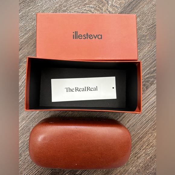 Illesteva Round Tinted Sunglasses main image 9